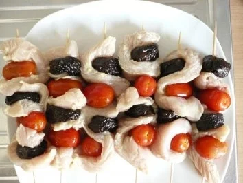 Rezept: Grill- Spieße mit Backpflaumen Grill- Spieße mit Backpflaumen - Rezept