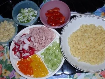 Erfrischender Nudel-Salat - Rezept - Bild Nr. 2