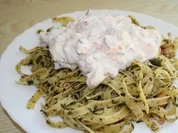 Pasta ala Kräuter-Provenza mit Quark-Flusskrebsschwänze-Kürbis-Dip - Rezept
