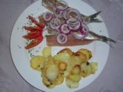 Rezept: Es ist Matjes Zeit, einfach aber lecker - der Klassiker schlechthin Es ist Matjes Zeit, einfach aber lecker - der Klassiker schlechthin - Rezept
