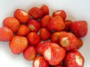 Rezept: Luftige Windbeutel und Eclairs mit Erdbeercreme Bild Nr. 16 Luftige Windbeutel und Eclairs mit Erdbeercreme - Rezept - Bild Nr. 16