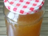 Einmachen: Zitronen-Gelee mit geriebener Schale - Rezept