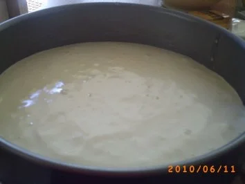 Rezept: Torten: Zweifarbige Torte - zum 65. Geburtstag des Seniorchefs Bild Nr. 7 Torten: Zweifarbige Torte - zum 65. Geburtstag des Seniorchefs - Rezept - Bild Nr. 7