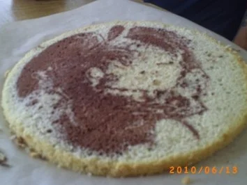 Rezept: Torten: Zweifarbige Torte - zum 65. Geburtstag des Seniorchefs Bild Nr. 13 Torten: Zweifarbige Torte - zum 65. Geburtstag des Seniorchefs - Rezept - Bild Nr. 13