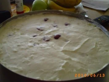 Rezept: Torten: Zweifarbige Torte - zum 65. Geburtstag des Seniorchefs Bild Nr. 20 Torten: Zweifarbige Torte - zum 65. Geburtstag des Seniorchefs - Rezept - Bild Nr. 20