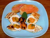 Hähnchenbrustfilet mit Aprikosenfüllung – dazu Tomatenröstbrot - Rezept