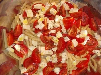 Rezept: Sommerlich leichter Nudelsalat Sommerlich leichter Nudelsalat - Rezept