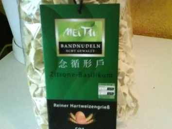 Geflügel: Hähnchenschenkel mit Zitrone-Basilikum-Nudeln - Rezept - Bild Nr. 3