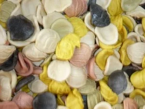 Gemüse-Hackpfanne an Orecchiette Ortolano und Tete-de-Moine-Locken - Rezept - Bild Nr. 6