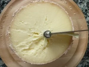 Gemüse-Hackpfanne an Orecchiette Ortolano und Tete-de-Moine-Locken - Rezept - Bild Nr. 7