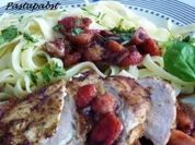 Erdbeer-Balsamico-Sauce mit Hähnchenfilet und Zitronenbandnudeln - Rezept