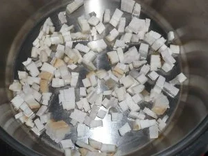 Rezept: Fürstliches Gulasch nach Esterházy-Art Bild Nr. 5 Fürstliches Gulasch nach Esterházy-Art - Rezept - Bild Nr. 5