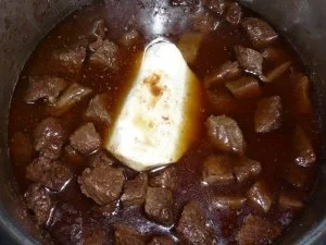 Rezept: Fürstliches Gulasch nach Esterházy-Art Bild Nr. 9 Fürstliches Gulasch nach Esterházy-Art - Rezept - Bild Nr. 9