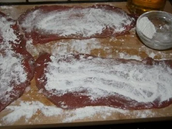 Kalb: Kalbschnitzel mit Mango-Feldsalat - Rezept - Bild Nr. 3