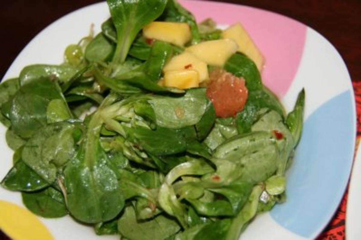 Salat: fruchtiger Mango-Feldsalat - Rezept