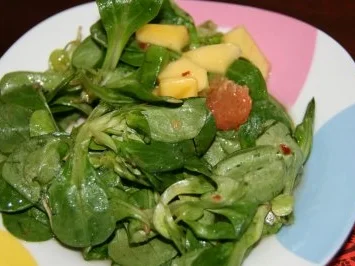 Rezept: Salat: fruchtiger Mango-Feldsalat Salat: fruchtiger Mango-Feldsalat - Rezept