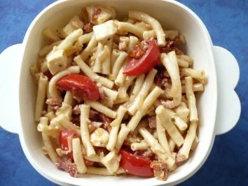 Rezept: Nudelsalat mit Speck und Tomaten Nudelsalat mit Speck und Tomaten - Rezept