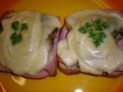Überbackene Toastschnitten - Rezept