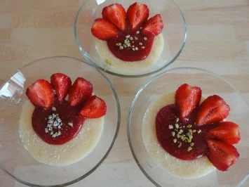 Rezept: Vanille-Milchreis mit Erdbeersoße Bild Nr. 3 Vanille-Milchreis mit Erdbeersoße - Rezept - Bild Nr. 3