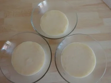 Rezept: Vanille-Milchreis mit Erdbeersoße Bild Nr. 2 Vanille-Milchreis mit Erdbeersoße - Rezept - Bild Nr. 2