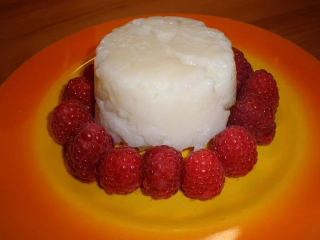 Rezept: Vanillespeise mit Himbeeren Vanillespeise mit Himbeeren - Rezept