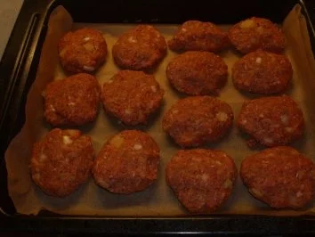 Rezept: Fleischgerichte: Bulettchen aus dem Ofen die 2. Fleischgerichte: Bulettchen aus dem Ofen die 2. - Rezept