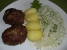 Fleisch:   FRIKADELLEN   mit Paprikainhalt - Rezept