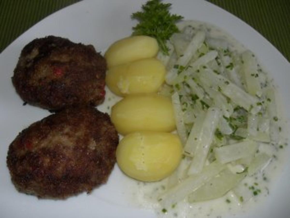 Fleisch: FRIKADELLEN mit Paprikainhalt - Rezept - kochbar.de