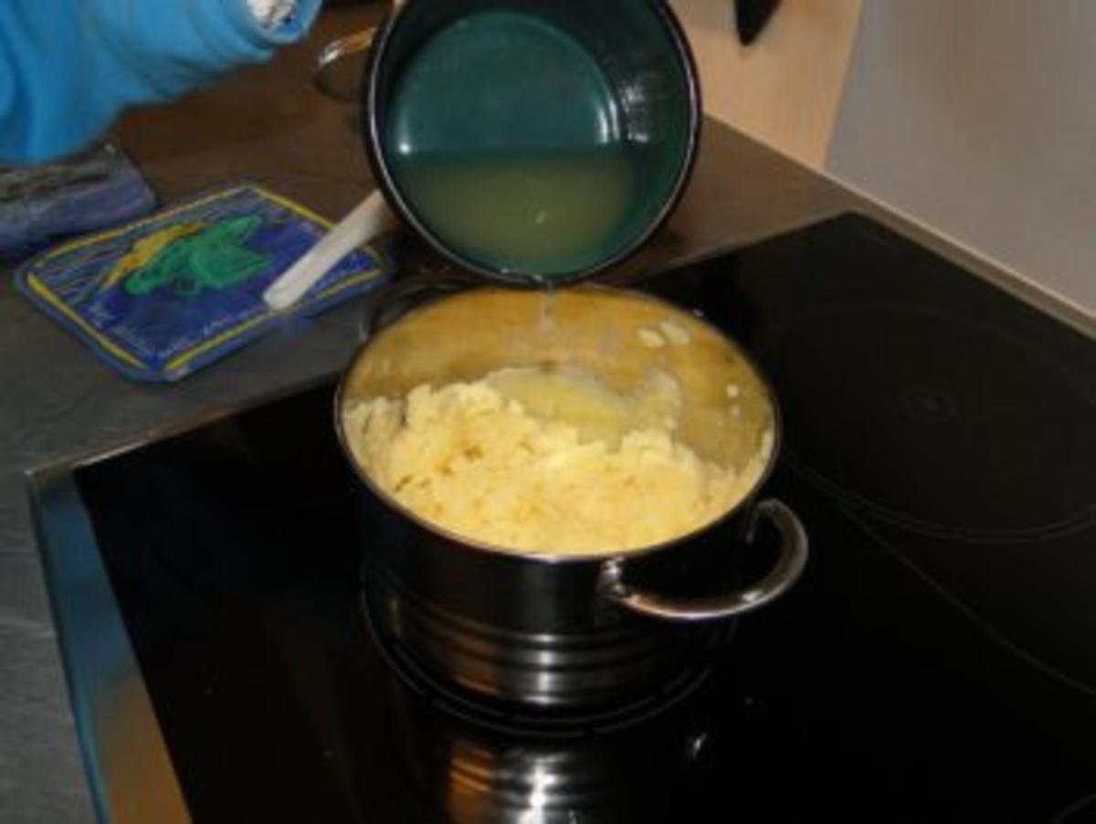Stampfkartoffeln mit Speck und Zwiebeln, und Buttermilch   Für Göga mit Joghurt - Rezept - Bild Nr. 7