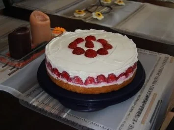 Mascarpone-Erdbeer-Torte - Rezept
