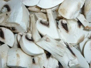 Scharfes Hähnchenbrustfilet auf Ingwer-Kräuter-Champignons - Rezept - Bild Nr. 4