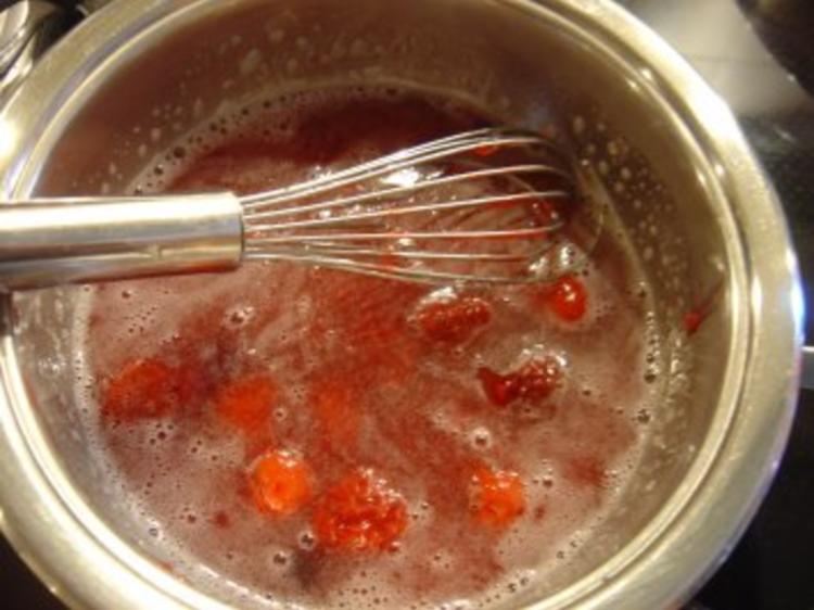 Rote Grütze Torte mit Quark - einfach - 41 kcal/100g