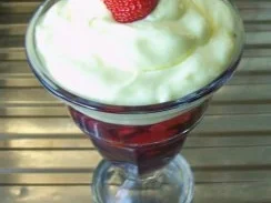 Dessert: Paradiesisches Erdbeeren mit Schwips - Rezept - Bild Nr. 3