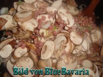 Rezept: Pilzgerichte: Rahm-Champignons mit Semmelknödel Bild Nr. 3 Pilzgerichte: Rahm-Champignons mit Semmelknödel - Rezept - Bild Nr. 3