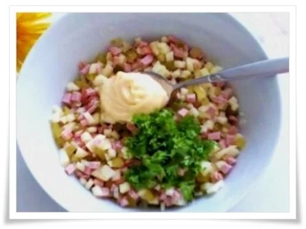 Rezept: Salat: Schinkenwurst- Salat mit Apfel......und Mayonnaise Bild Nr. 13 Salat: Schinkenwurst- Salat mit Apfel......und Mayonnaise - Rezept - Bild Nr. 13