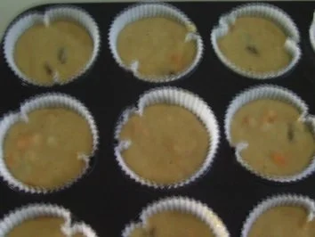 Rezept: Aprikosen-Muffins mit O-Saft und Rosinen Bild Nr. 3 Aprikosen-Muffins mit O-Saft und Rosinen - Rezept - Bild Nr. 3
