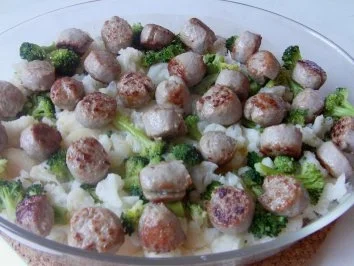 Bratwurstbällchen-Kartoffelauflauf - Rezept - Bild Nr. 3