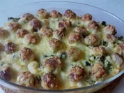 Bratwurstbällchen-Kartoffelauflauf - Rezept