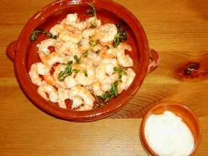 Tapas – Garnelen mit schnellem Knoblauchdipp - Rezept