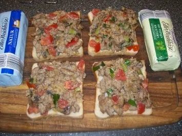 Rezept: kleiner Snack . überbackener Toast Bild Nr. 10 kleiner Snack . überbackener Toast - Rezept - Bild Nr. 10