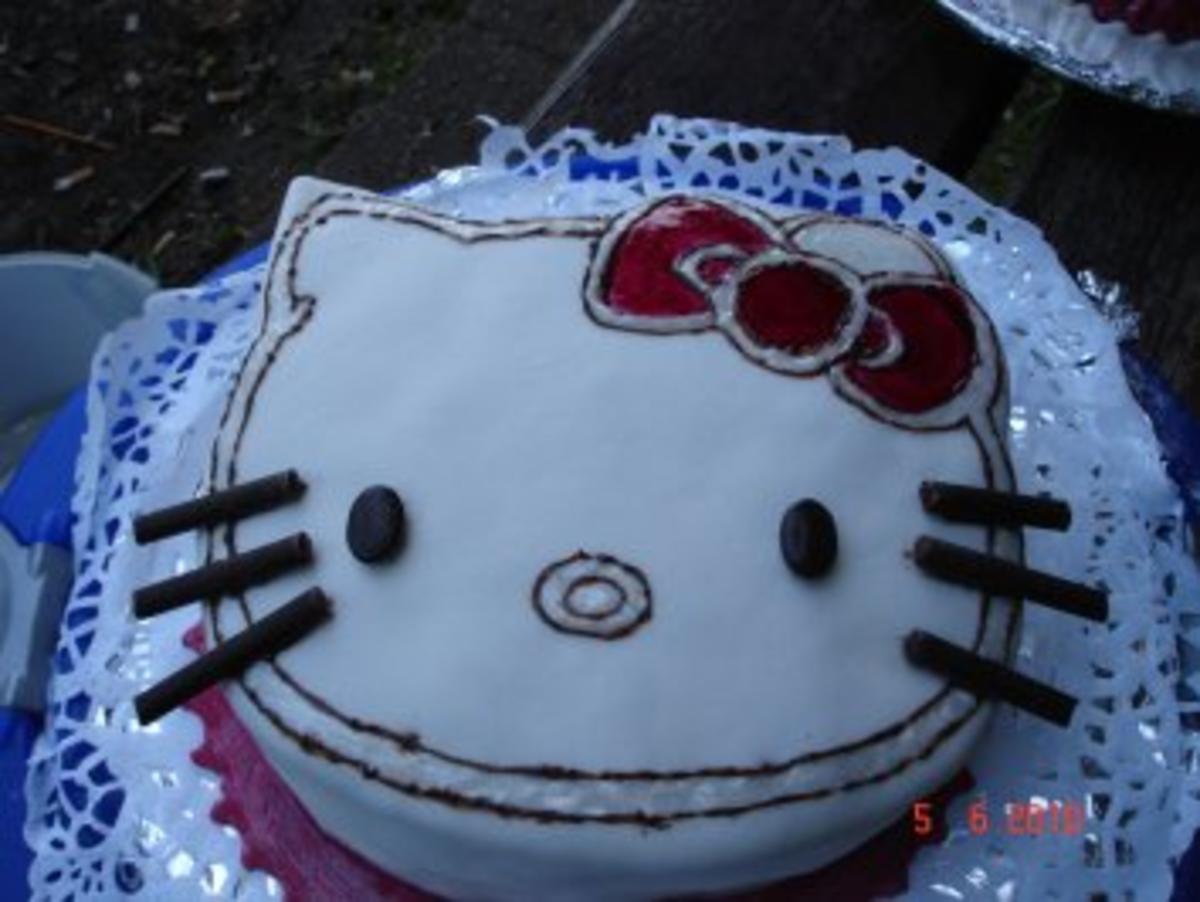 Kindergeburtstagstorte Hello Kitty - Rezept