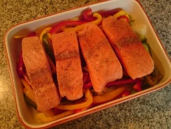Rezept: Lachs auf Paprika Bild Nr. 2 Lachs auf Paprika - Rezept - Bild Nr. 2