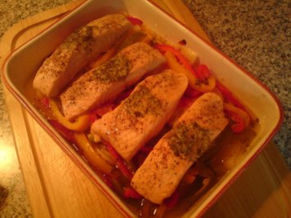 Lachs auf Paprika Rezept mit Bild kochbar.de