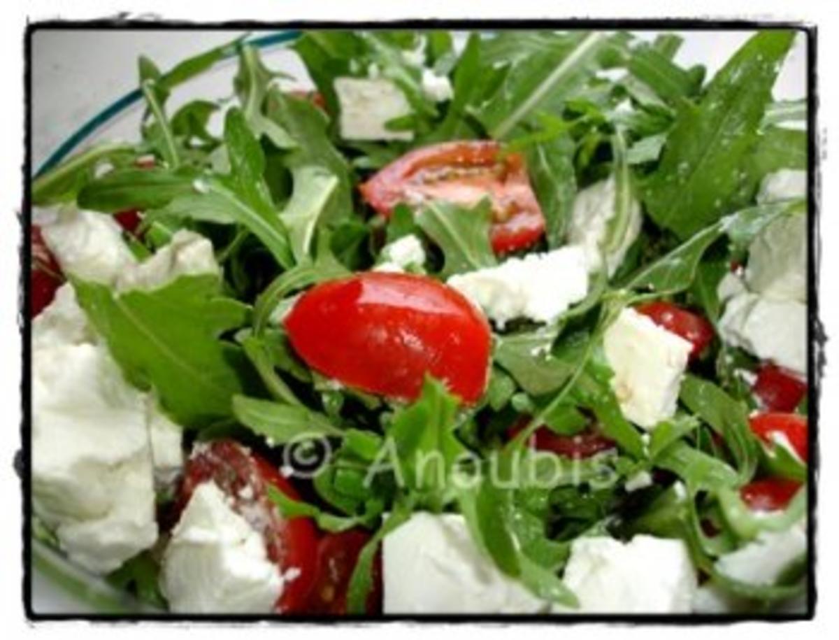 Salat - Rucola mit Feta und Tomaten - Rezept