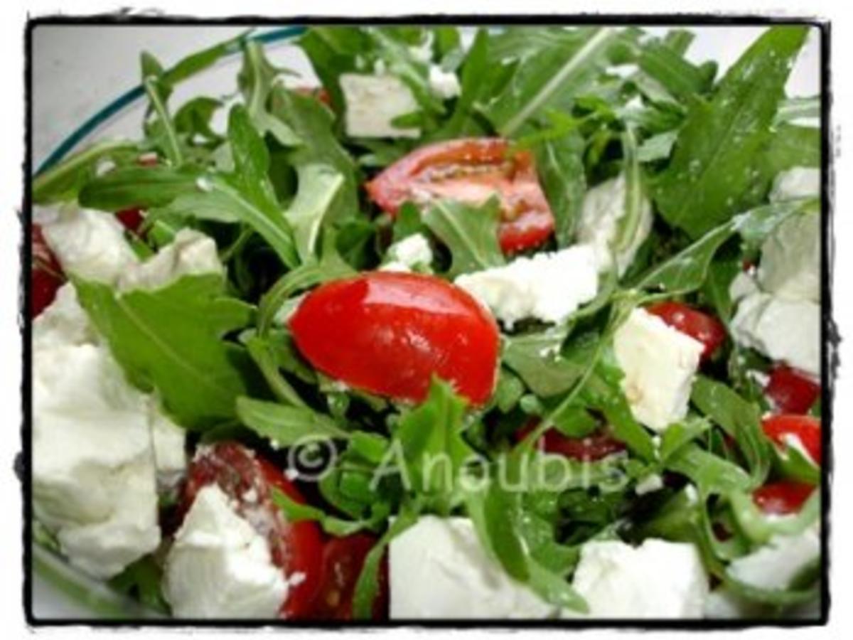 Salat - Rucola mit Feta und Tomaten - Rezept - kochbar.de