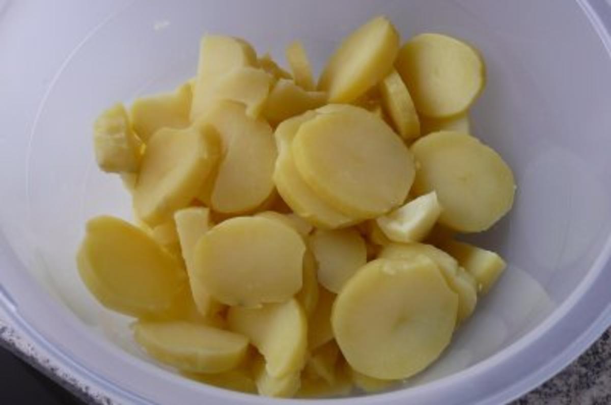 Salate: Speck-Kartoffelsalat - Rezept - Bild Nr. 2