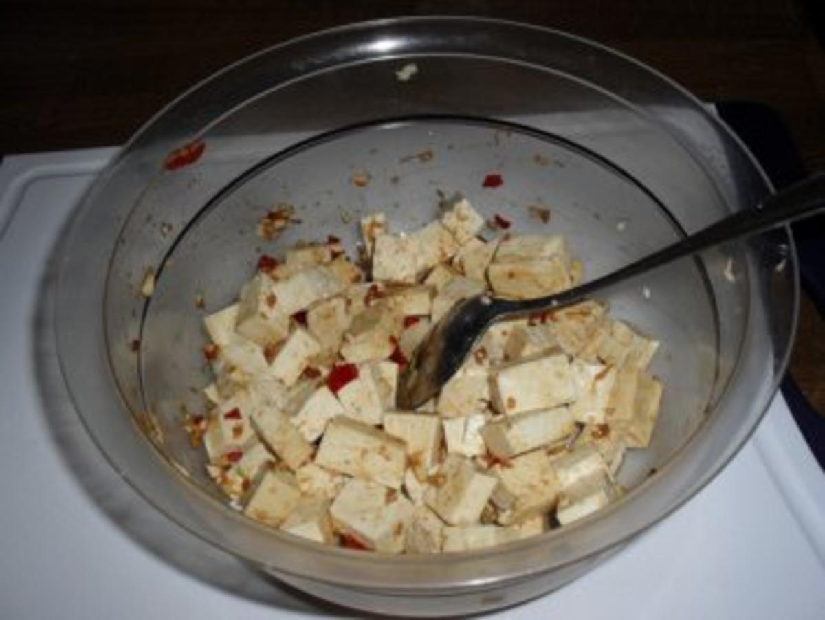 Würzige Tofu Würfel mit Gemüse - Bilder sind online - Rezept - Bild Nr. 3