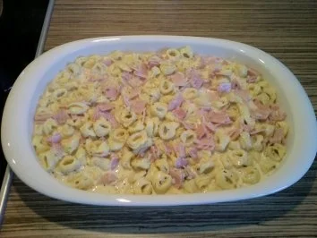 Rezept: "PASTA" Tortellini-Auflauf Bild Nr. 5 "PASTA" Tortellini-Auflauf - Rezept - Bild Nr. 5