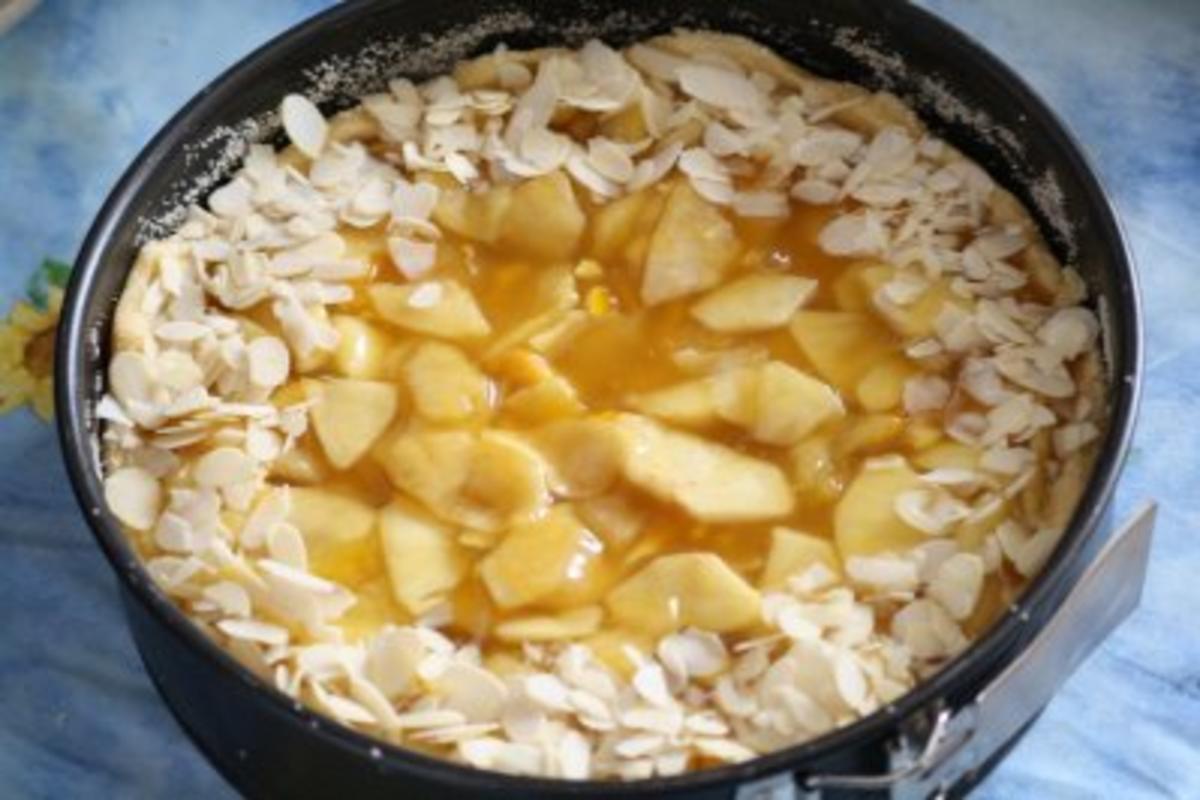 Apfel-Marzipan-Torte - Rezept - Bild Nr. 3