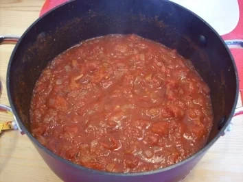 Makkaroniauflauf mit Tomatensoße - Rezept